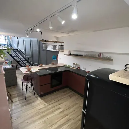 Modern Loft Steps From The * סליאמה